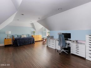 20 Oak Street, Greenwich CT 06831