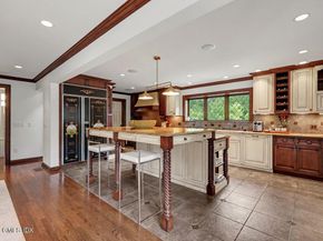 991 Lake Avenue, Greenwich CT 06831