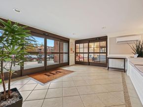 4 Putnam Hill 3G, Greenwich CT 06830