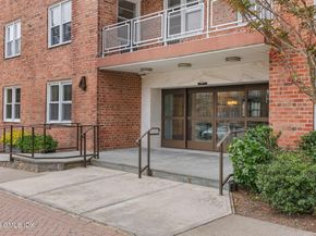 4 Putnam Hill 3G, Greenwich CT 06830