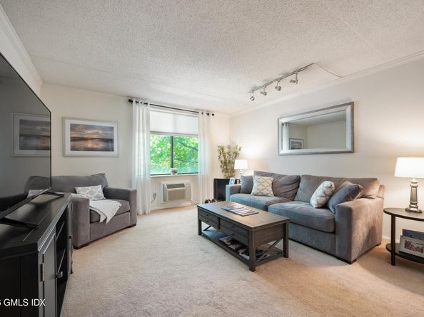 1525 E Putnam Avenue APT 307, Greenwich CT 06830