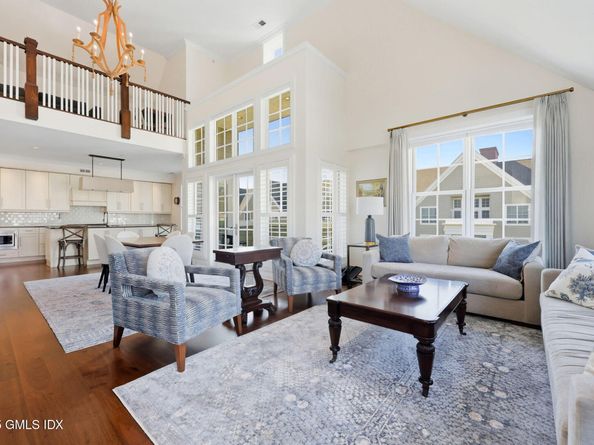 77 Havemeyer Lane 420, Stamford CT 06902