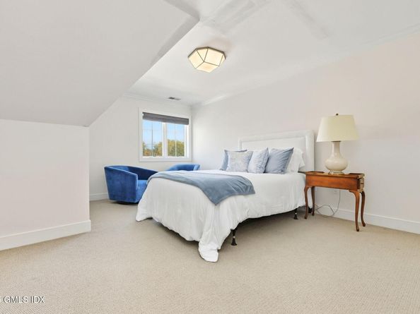 77 Havemeyer Lane 420, Stamford CT 06902