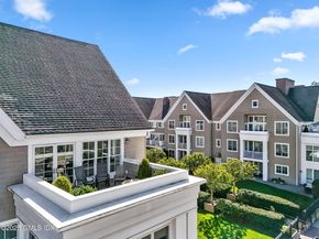 77 Havemeyer Lane 420, Stamford CT 06902