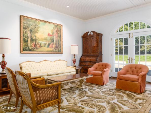 577 Round Hill Road, Greenwich CT 06830