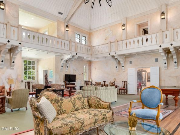 577 Round Hill Road, Greenwich CT 06830