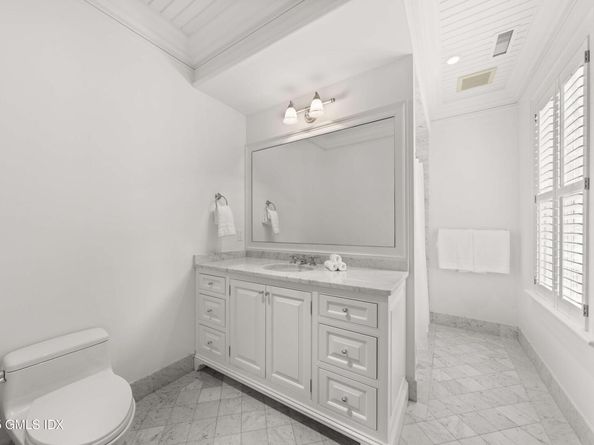 62 Summersweet Lane, New Canaan CT 06840