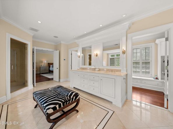 62 Summersweet Lane, New Canaan CT 06840