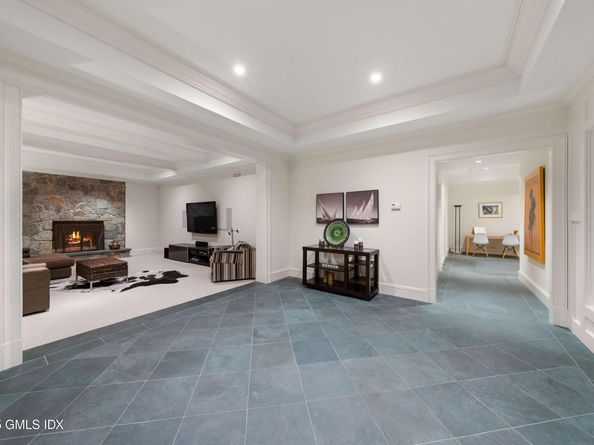 62 Summersweet Lane, New Canaan CT 06840