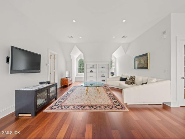 62 Summersweet Lane, New Canaan CT 06840