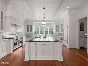 62 Summersweet Lane, New Canaan CT 06840