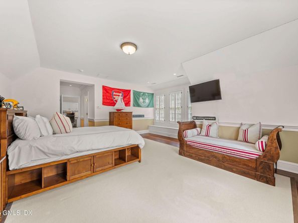 62 Summersweet Lane, New Canaan CT 06840