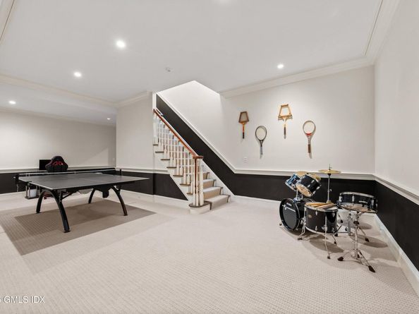 62 Summersweet Lane, New Canaan CT 06840