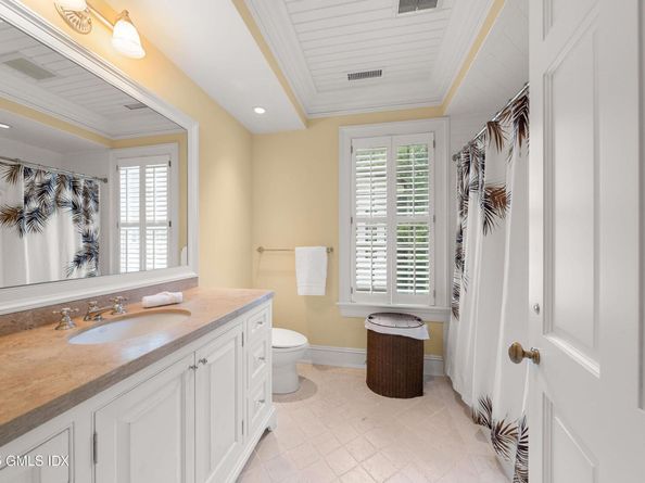 62 Summersweet Lane, New Canaan CT 06840
