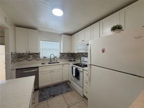 9540 Sunrise Lakes Boulevard 208, Sunrise FL 33322