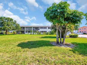 398 Sheffield Q, West Palm Beach FL 33417