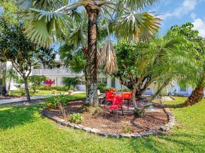 398 Sheffield Q, West Palm Beach FL 33417