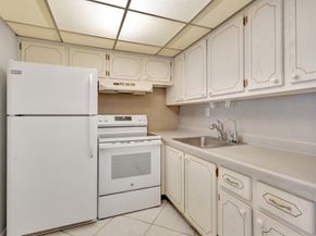 398 Sheffield Q, West Palm Beach FL 33417