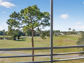 3871 Via Poinciana 403, Lake Worth FL 33467