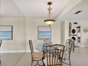 3871 Via Poinciana 403, Lake Worth FL 33467