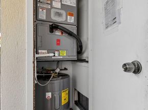 3871 Via Poinciana 403, Lake Worth FL 33467