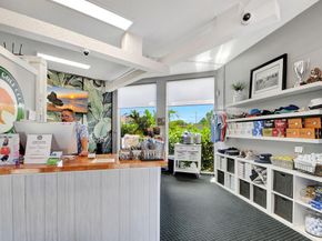 3871 Via Poinciana 403, Lake Worth FL 33467