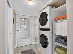 3871 Via Poinciana 403, Lake Worth FL 33467