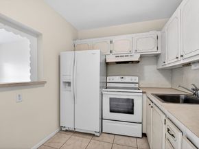 46 Waltham B, West Palm Beach FL 33417