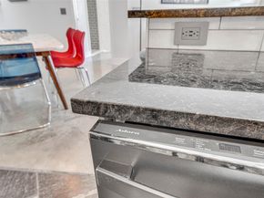 2021 SE 10th Ave 205, Fort Lauderdale FL 33316