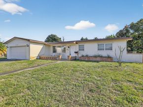 121 NW 77th Way, Pembroke Pines FL 33024