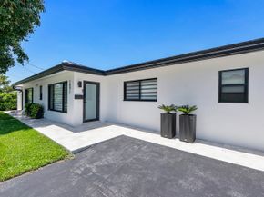 491 SE 19th Avenue, Pompano Beach FL 33060