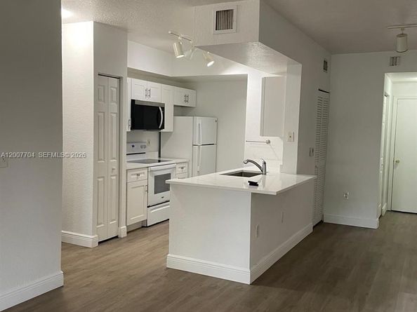 2500 Centergate Drive 104, Miramar FL 33025