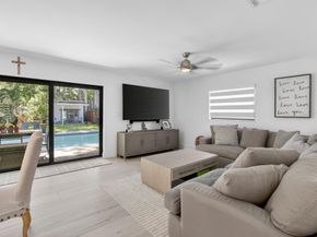 658 NW 7th Avenue, Boca Raton FL 33486