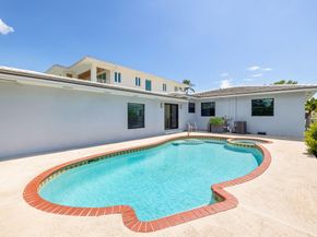 1023 S Palmway, Lake Worth Beach FL 33460