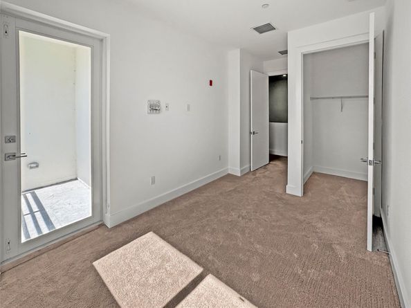 1044 NE 18th Ave 203, Fort Lauderdale FL 33309
