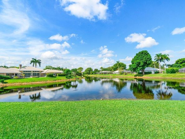 11 Slash Pine Drive, Boynton Beach FL 33436