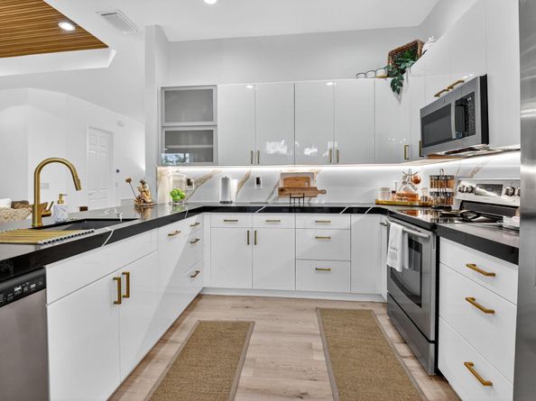7266 Southport Drive, Boynton Beach FL 33472