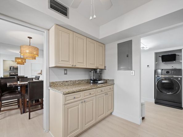 3520 S Ocean Boulevard L306, South Palm Beach FL 33480