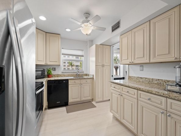 3520 S Ocean Boulevard L306, South Palm Beach FL 33480