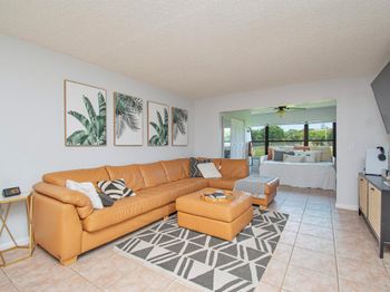 4696 Lucerne Lakes Boulevard