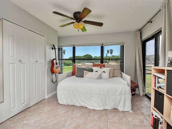 4696 Lucerne Lakes Boulevard 102, Lake Worth FL 33467