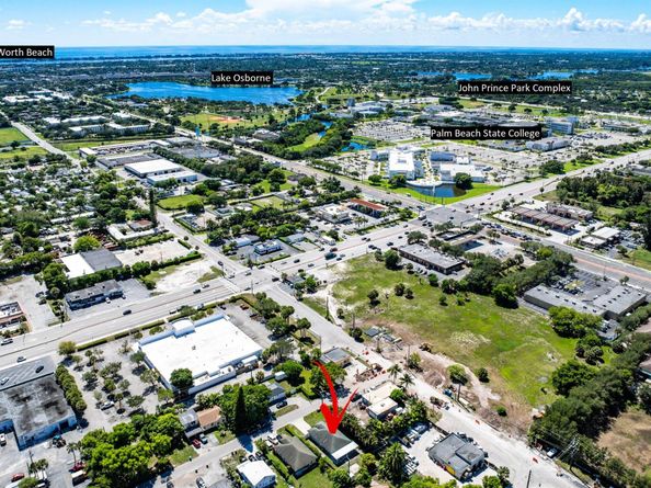 3837 Riedel Avenue, Palm Springs FL 33461