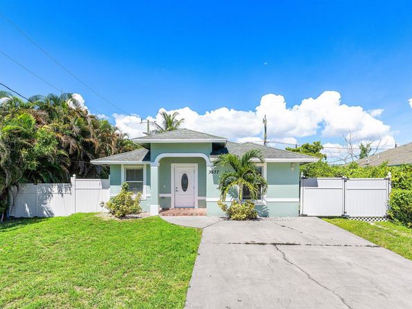 3837 Riedel Avenue, Palm Springs FL 33461