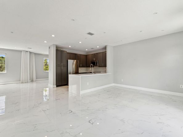 671 NW 38th Circle, Boca Raton FL 33431