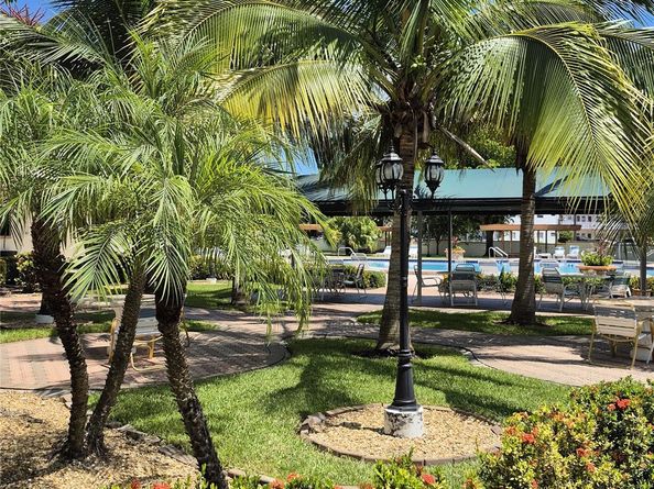 4000 NW 44th 106, Lauderdale Lakes FL 33319