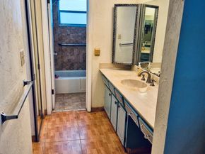 4000 NW 44th 106, Lauderdale Lakes FL 33319