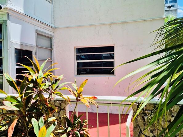 4000 NW 44th 106, Lauderdale Lakes FL 33319