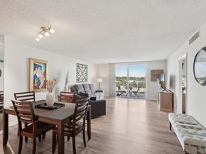 427 Golden Isles Dr 6D, Hallandale Beach FL 33009