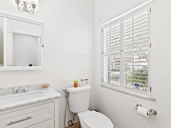 4035 Tree Tops Rd, Hollywood FL 33026