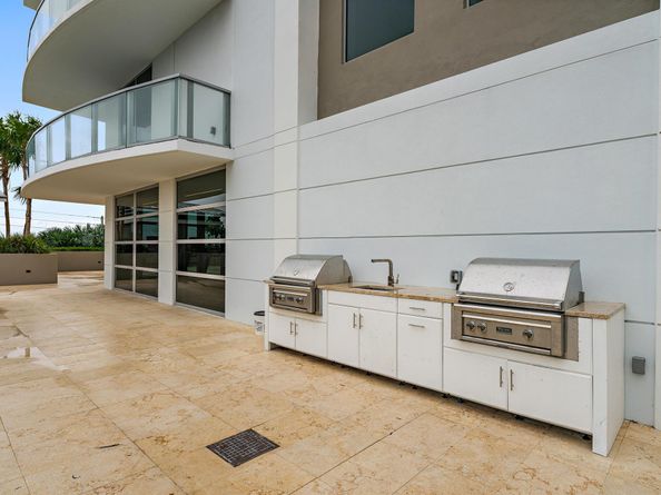 3100 N Ocean Drive H1710, Singer Island FL 33404